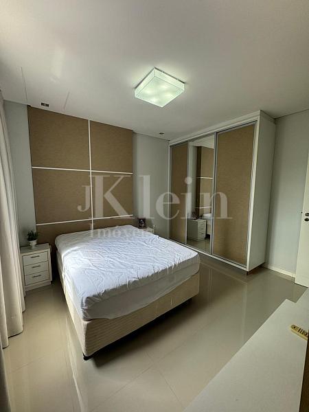 Su�te do apartamento do Diamante Residence na Meia Praia em Itapema