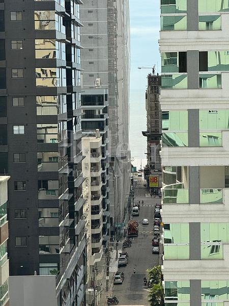 Vista mar do apartamento do Diamante Residence na Meia Praia em Itapema