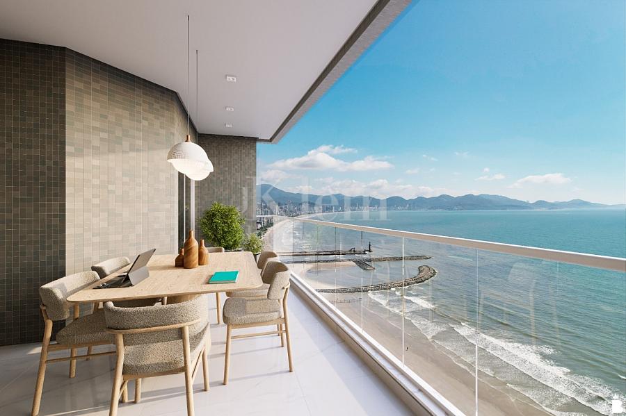 Sacada do apartamento do Acquamarine Palace Residence em Porto Belo