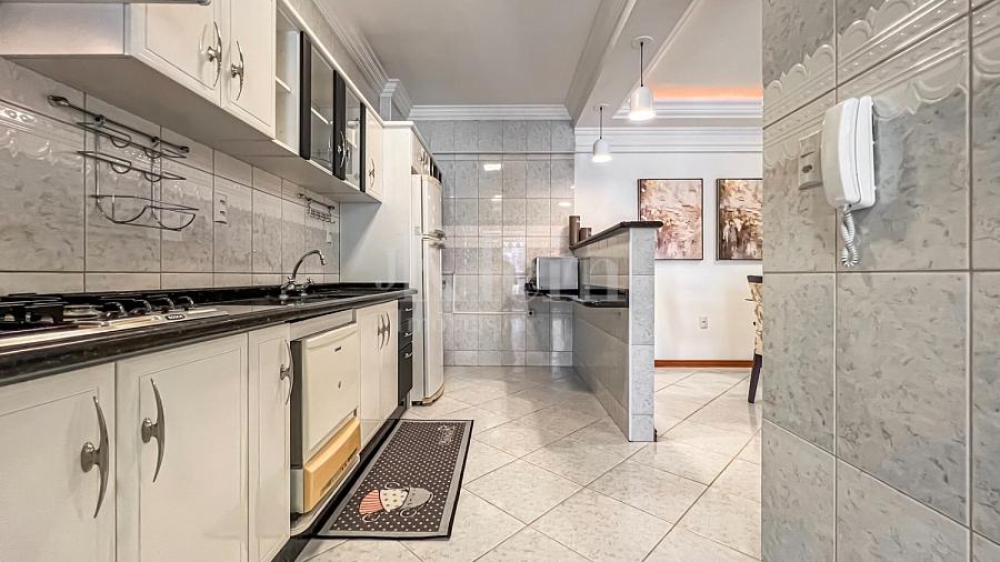 Residencial Canberra em Itapema I Meia Praia