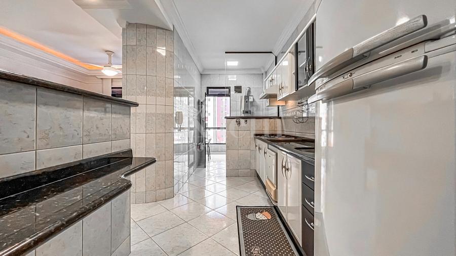 Residencial Canberra em Itapema I Meia Praia