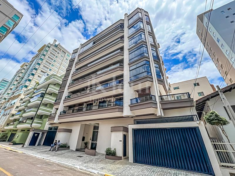 Residencial Canberra em Itapema I Meia Praia