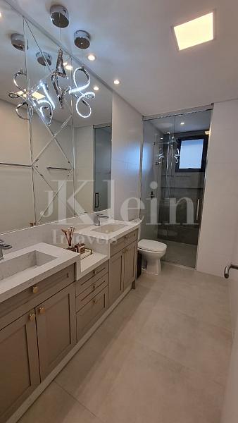 Apartamento mobiliado � venda Times Square em Itapema I Meia Praia