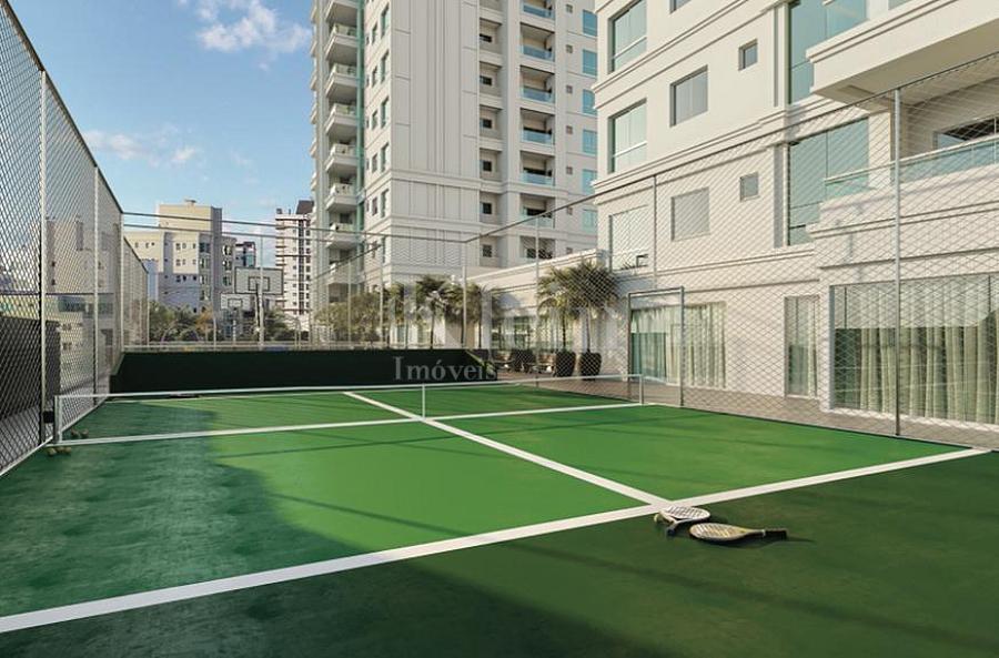 Quadra de paddle do New Village Home Club no Centro em Itapema