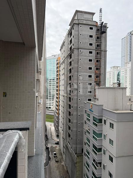 Amazonita towers em Itapema