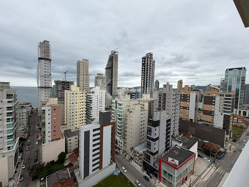Apartamento pronto � venda em Itapema - Meia Praia 35