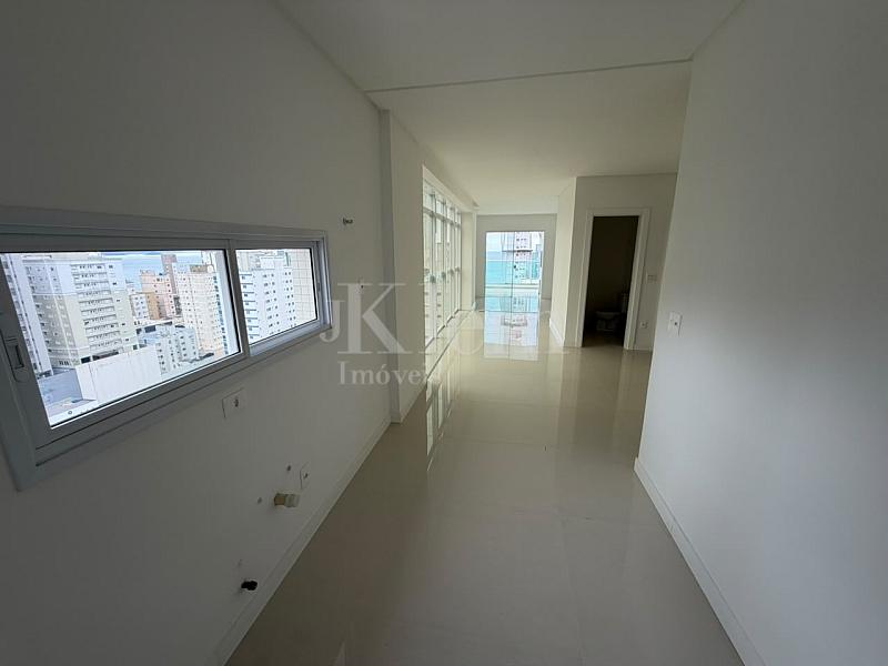 Apartamento pronto � venda em Itapema - Meia Praia 34