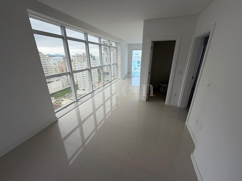 Apartamento pronto � venda em Itapema - Meia Praia 38