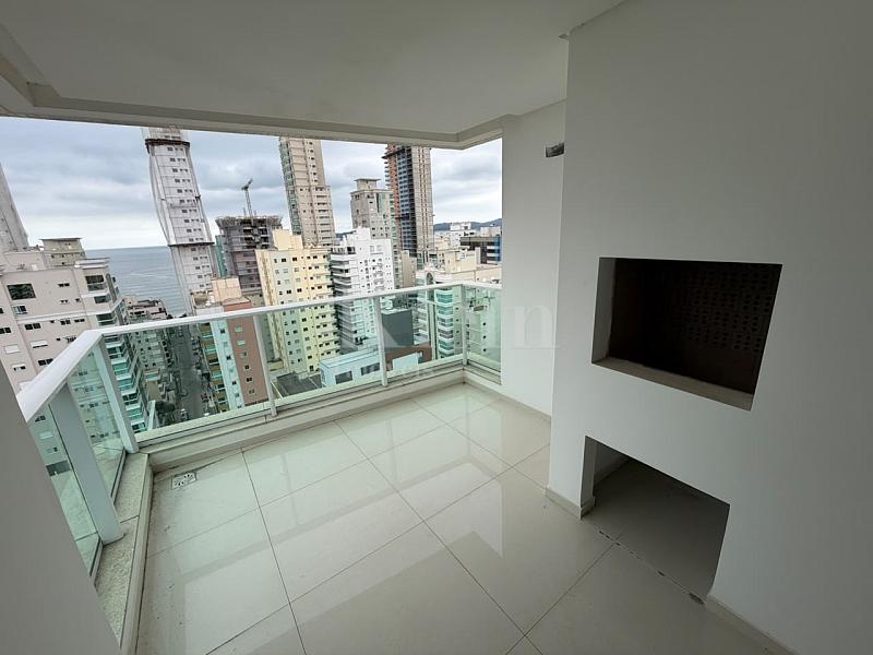 Apartamento pronto � venda em Itapema - Meia Praia 39