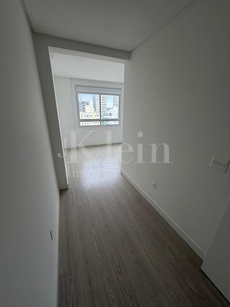 Apartamento pronto � venda em Itapema - Meia Praia 40