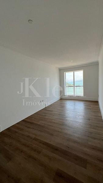 Su�te master do apartamento do Magnolia da Dallo no Centro em Itapema