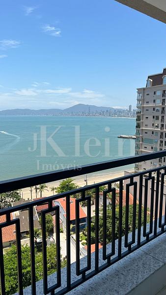 Vista mar da sacada do apartamento do Magnolia da Dallo no Centro em Itapema