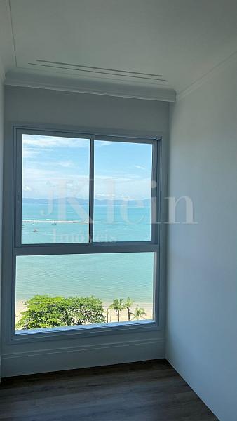 Vista mar da su�te do apartamento do Magnolia da Dallo no Centro em Itapema