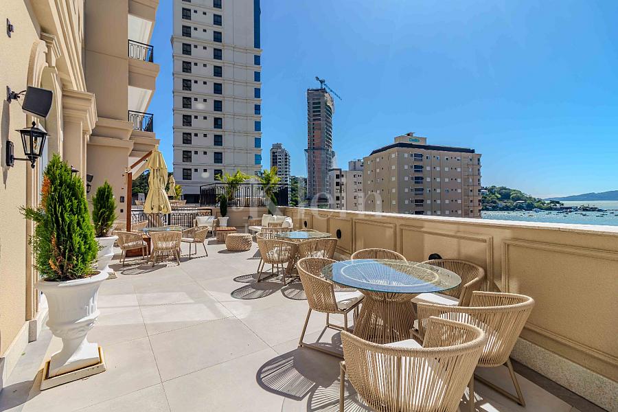 �rea externa do lazer do Magnolia da Dallo no Centro em Itapema