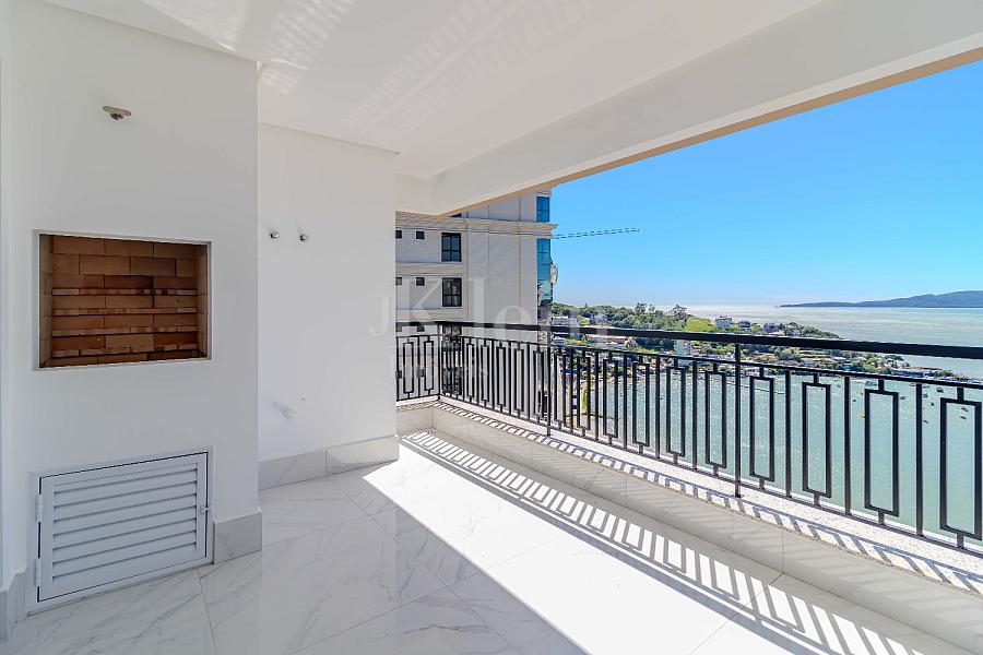 Sacada do apartamento do Magnolia da Dallo no Centro em Itapema