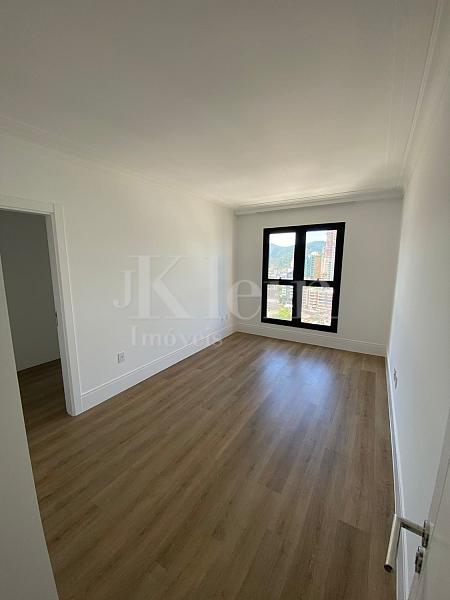 Su�te no St Clair em Itapema