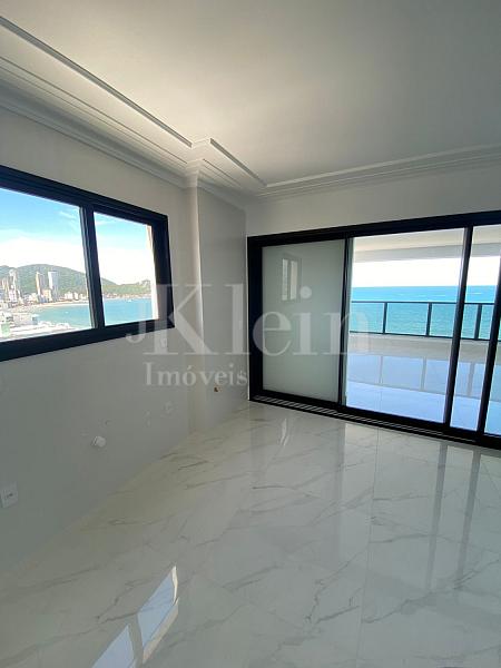 Living do St Clair em Itapema