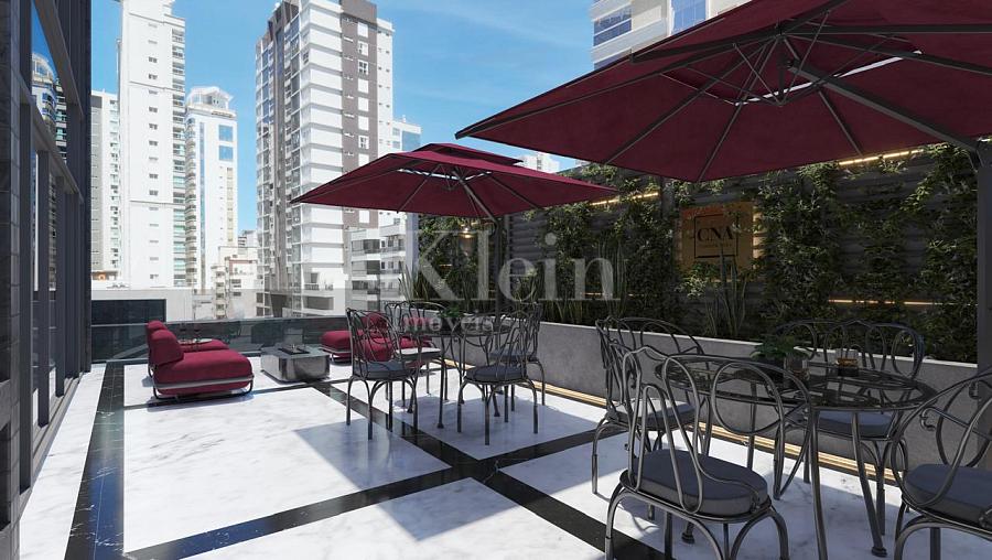 �rea externa do lazer do CNA Latitude Residences na Meia Praia em Itapema