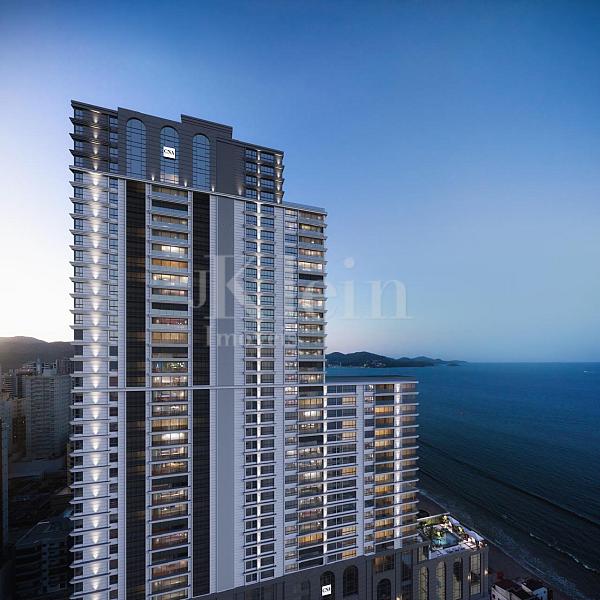 Fachada do CNA Latitude Residences na Meia Praia em Itapema