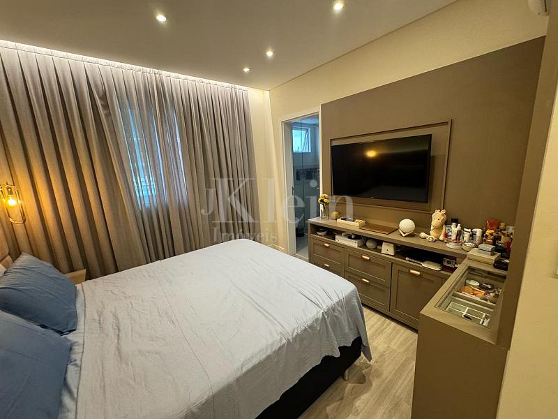 Su�te do apartamento � venda no Villarrica Residencial na Meia Praia em Itapema