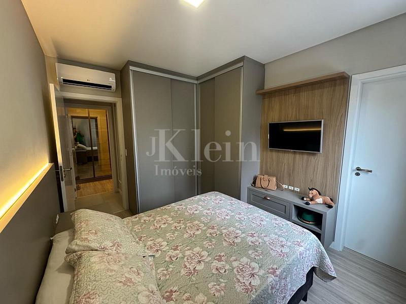 Su�te do apartamento � venda no Villarrica Residencial na Meia Praia em Itapema