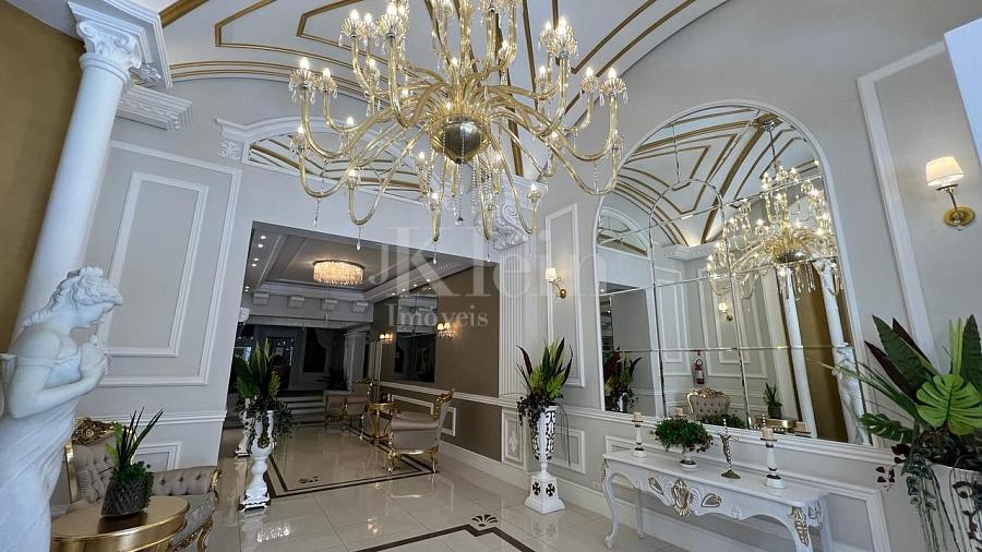 Hall de entrada do Magnifique Imperiale na Meia Praia em Itapema