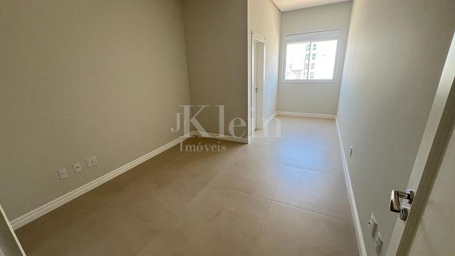 Su�te do apartamento do Magnifique Imperiale na Meia Praia em Itapema