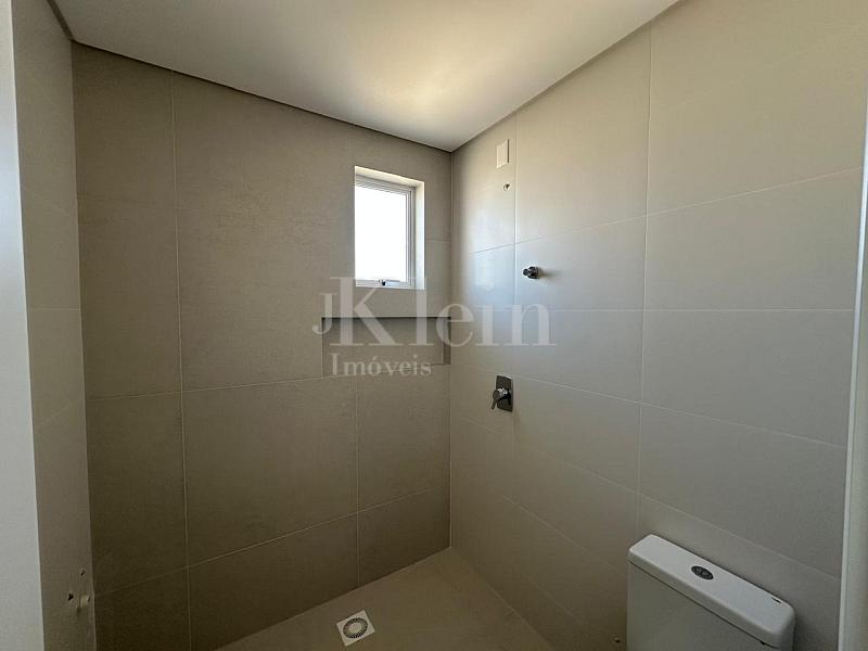 Banheiro 2 do apartamento � venda no Edif�cio EL Elyon em Meia Praia Itapema