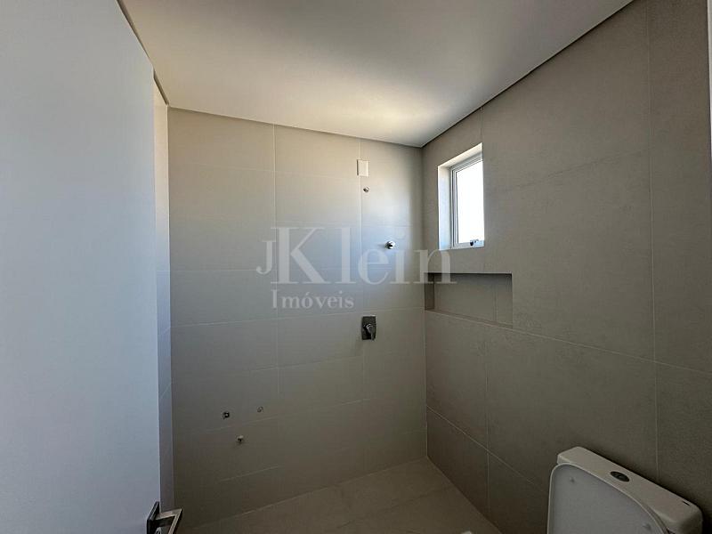 Banheiro 2 do apartamento � venda no Edif�cio EL Elyon em Meia Praia Itapema