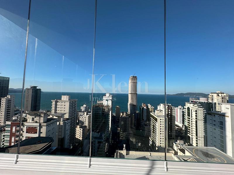 Vista mar do apartamento � venda no Edif�cio EL Elyon em Meia Praia Itapema