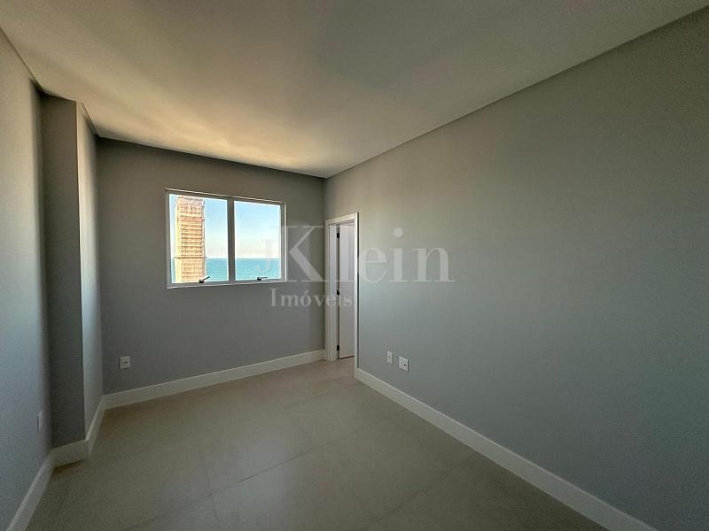 Su�te 1 do apartamento � venda no Edif�cio EL Elyon em Meia Praia Itapema