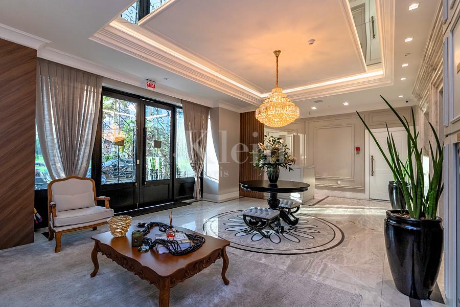 Hall de entrada do Paramount Tower em Itapema