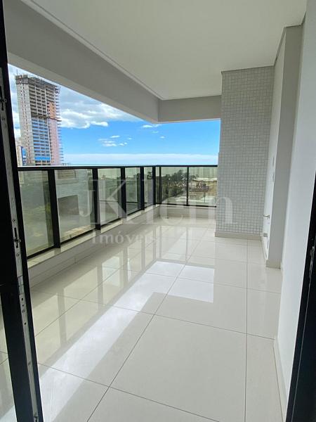 Sacada do apartamento no Paramount Tower em Itapema