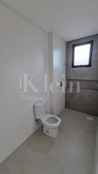 Banheiro do apartamento do Brooklyn Tower na Meia Praia em Itapema