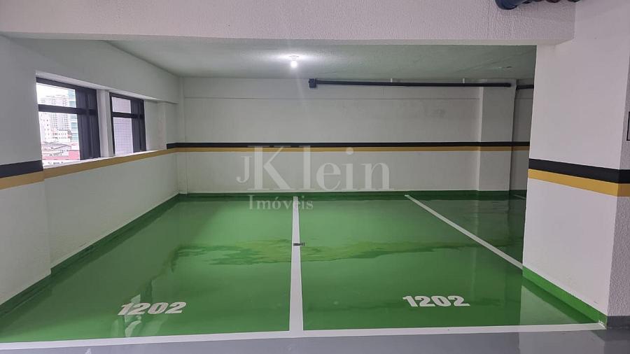 Vagas de garagem do apartamento do Brooklyn Tower na Meia Praia em Itapema