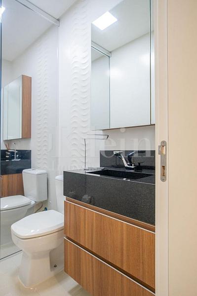 Banheiro de Su�te no Vila das Aroeiras Residence apartamento � venda em Meia Praia Itapema