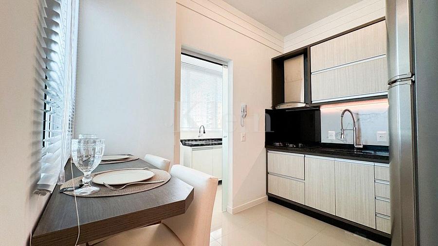 Su�te do apartamento � venda no Classic Residence em Meia Praia Itapema