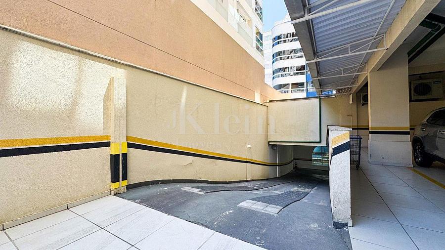 Rampa da Garagem Classic Residence em Meia Praia Itapema