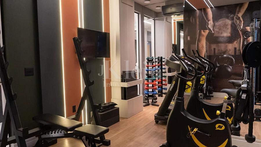 Academia do ed�ficio Greta Palace em Meia Praia | Itapema