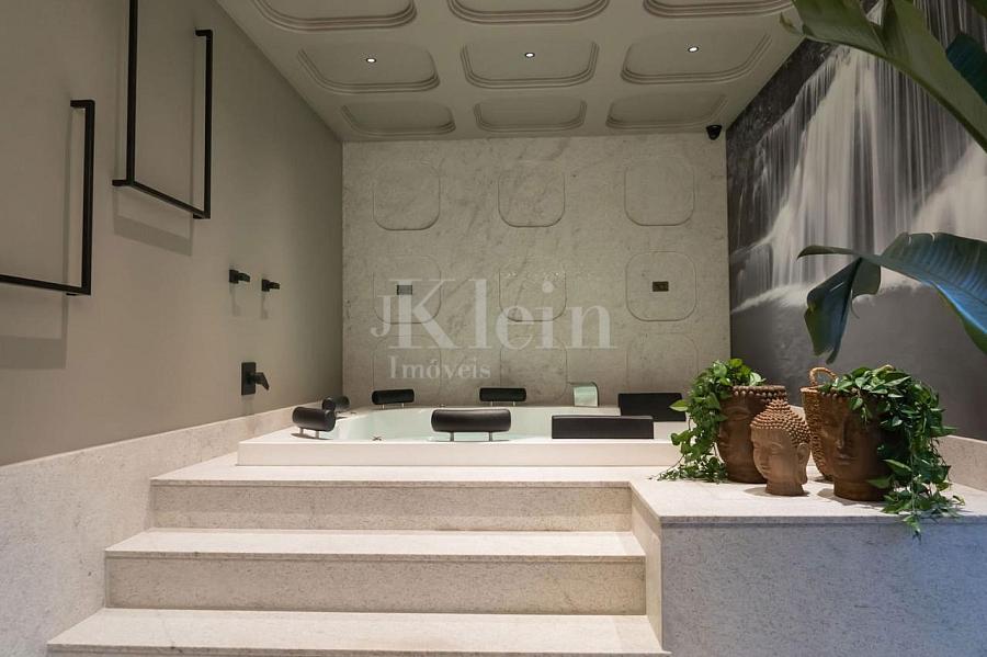 Hidromassagem do ed�ficio Greta Palace em Meia Praia | Itapema