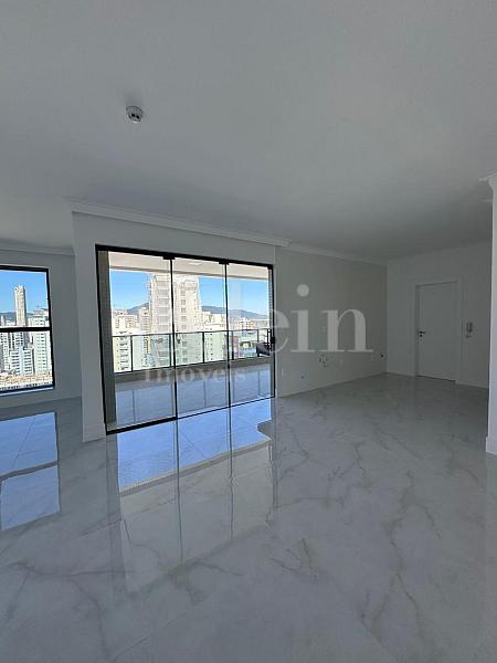 Living do apartamento � venda ed�ficio Greta Palace em Meia Praia | Itapema