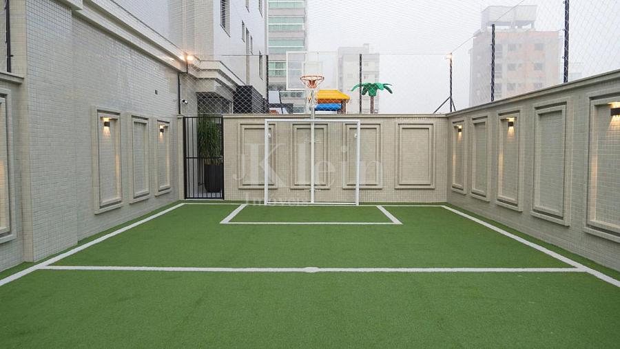 Quadra do ed�ficio Greta Palace em Meia Praia | Itapema