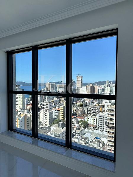 Living do apartamento � venda ed�ficio Greta Palace em Meia Praia | Itapema