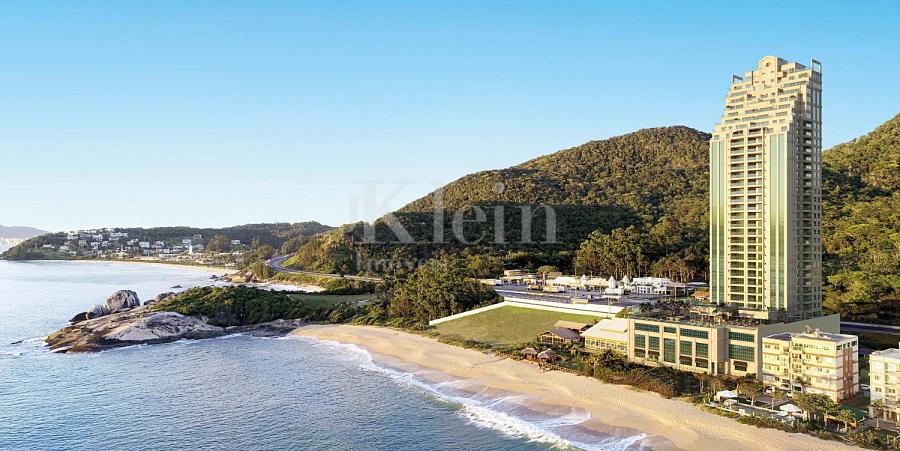 Fachada vista sul do Nautilus Beach Home no Ilhota em Itapema