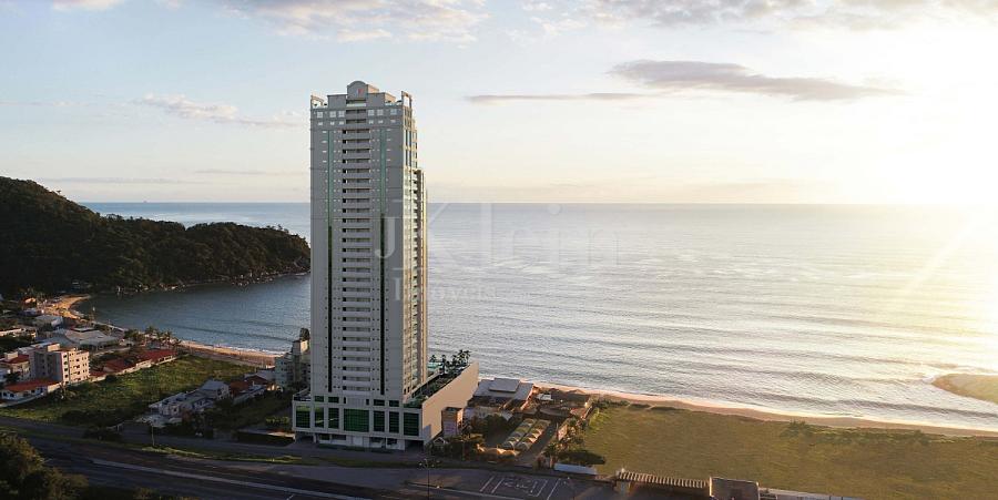 Fachada com vista para o mar do Nautilus Beach Home no Ilhota em Itapema