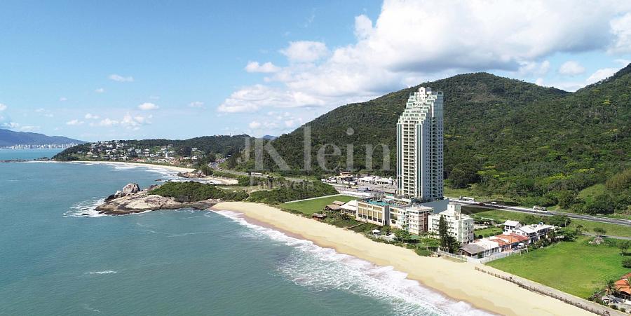 Fachada vista para praia do Nautilus Beach Home no Ilhota em Itapema