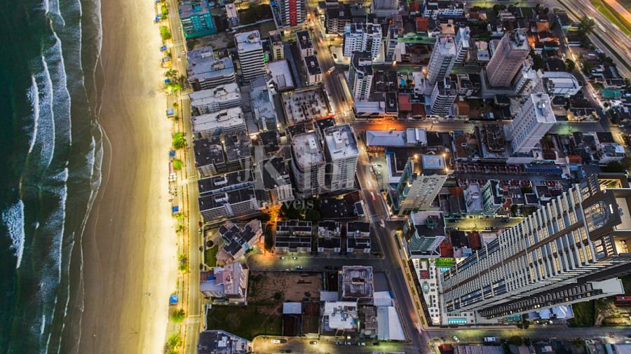 Imagem a�rea no Edif�cio La Rocca em Itapema | Centro