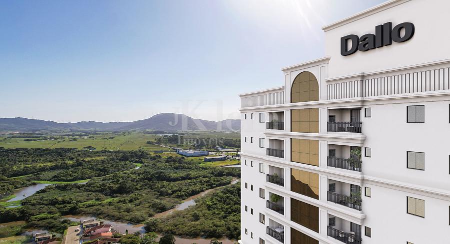 Fachada do topo vista para as montanhas do Maine na Meia Praia em Itapema