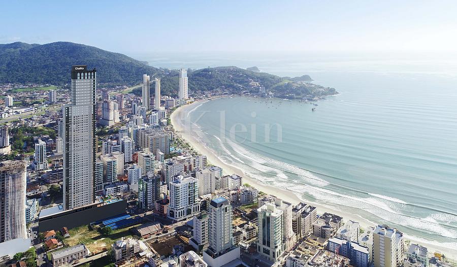 Fachada com vista para o mar do Sweden no Centro em Itapema