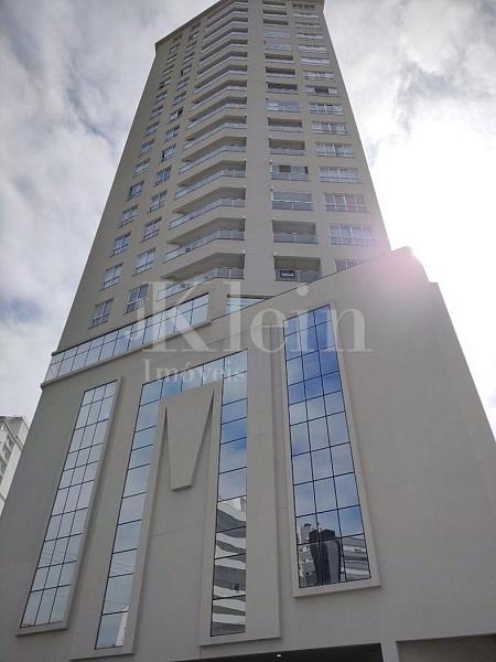 Fachada do Dom Bastos Residence no Morretes em Itapema